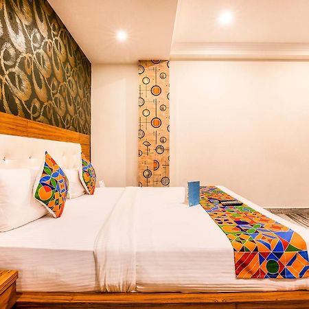 Fabhotel Shoba Estate Delhi Airport New Delhi Exteriör bild