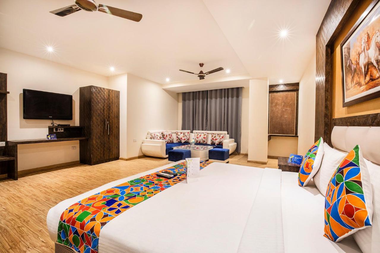 Fabhotel Shoba Estate Delhi Airport New Delhi Exteriör bild