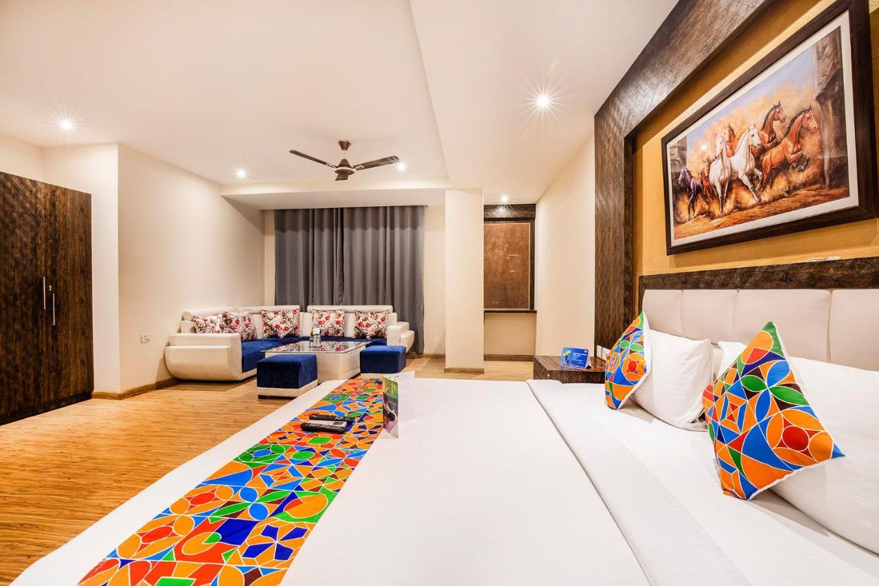 Fabhotel Shoba Estate Delhi Airport New Delhi Exteriör bild